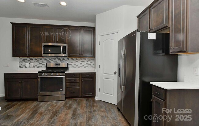 Building Photo - 3161 Hartson Pointe Dr