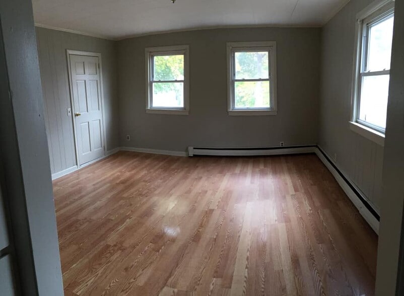 Building Photo - 352 Ohio St