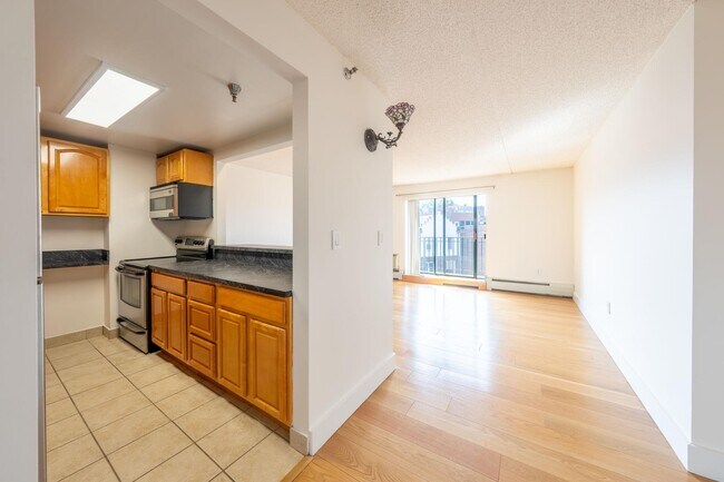 Building Photo - 123 Mamaroneck Ave