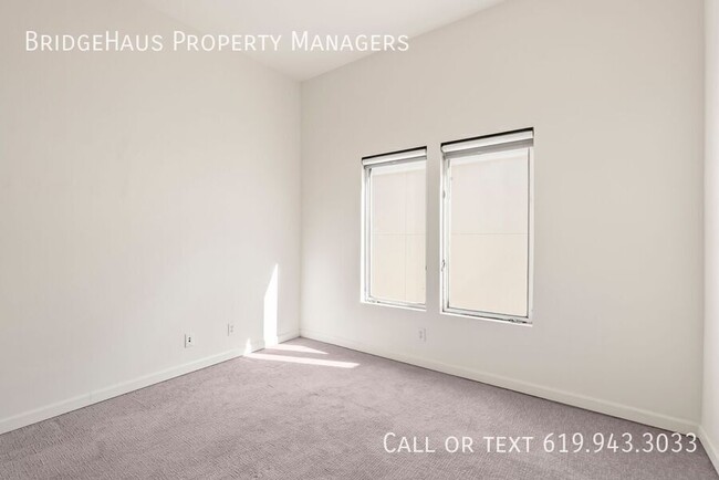 Building Photo - 655 Columbia St