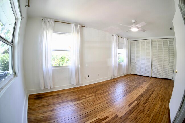 Building Photo - 620 Winters St