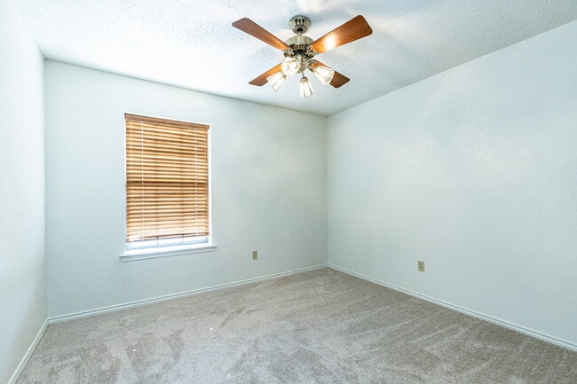 Building Photo - *Two Story Beauty in Preston Smith*