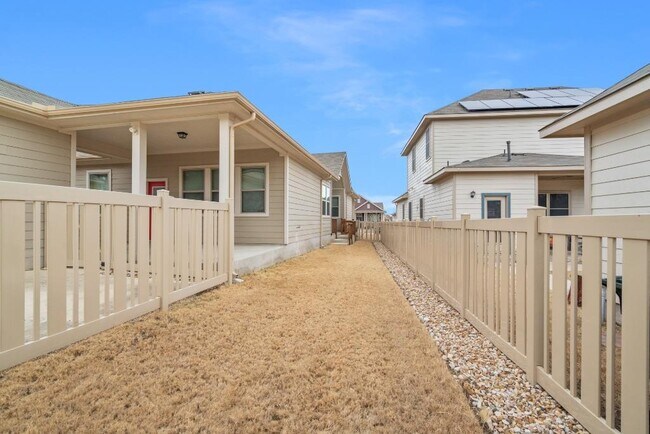 Building Photo - 121 Greene