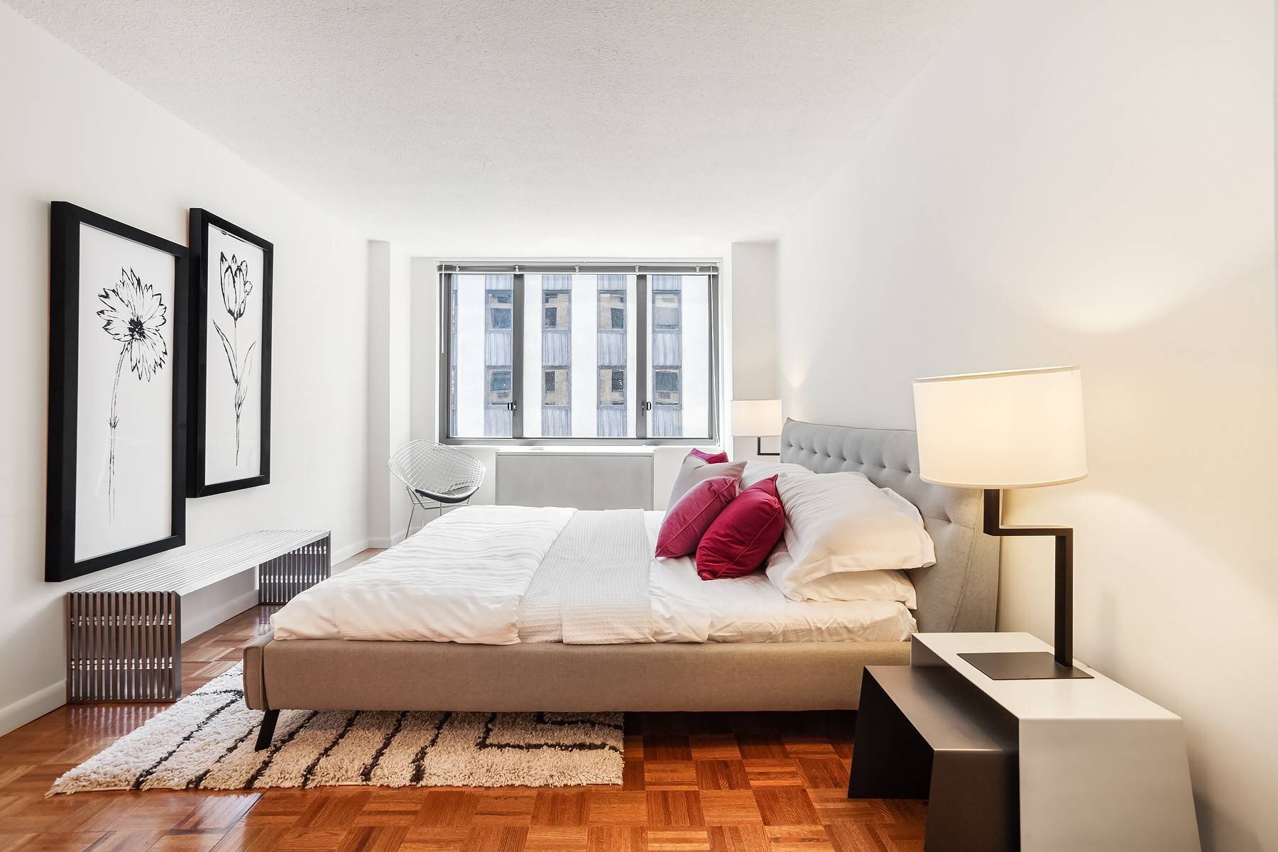 Building Photo - 211 W 56th St