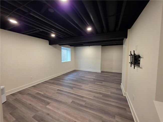 Building Photo - 26 Turtle Creek Ln