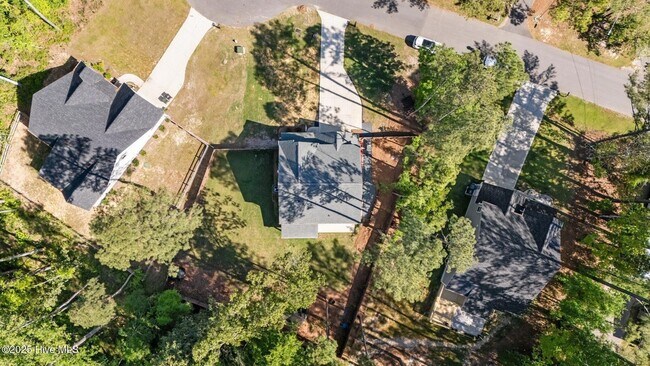 Building Photo - 594 E L Ives Dr