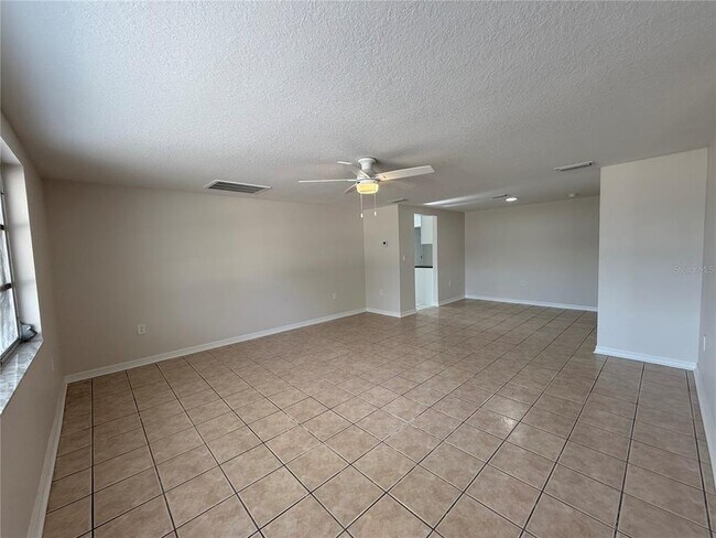 Building Photo - 5241 Sparrow Dr