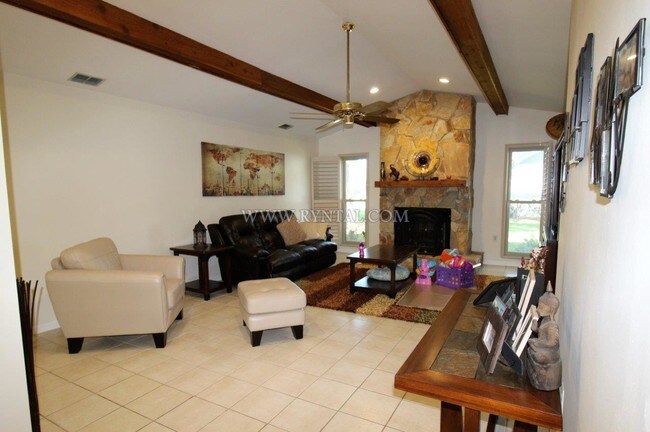 Building Photo - 8233 Cypress Lake Dr