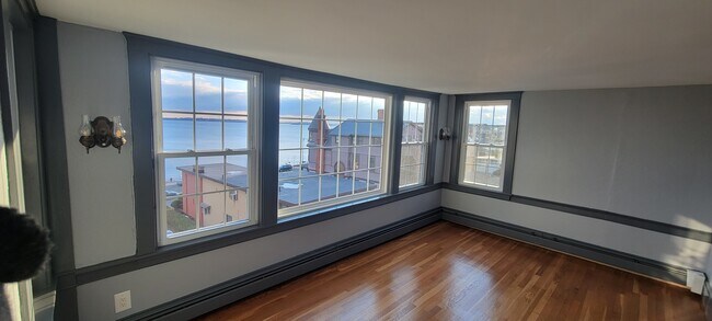 Building Photo - 30 Ingalls Terrace