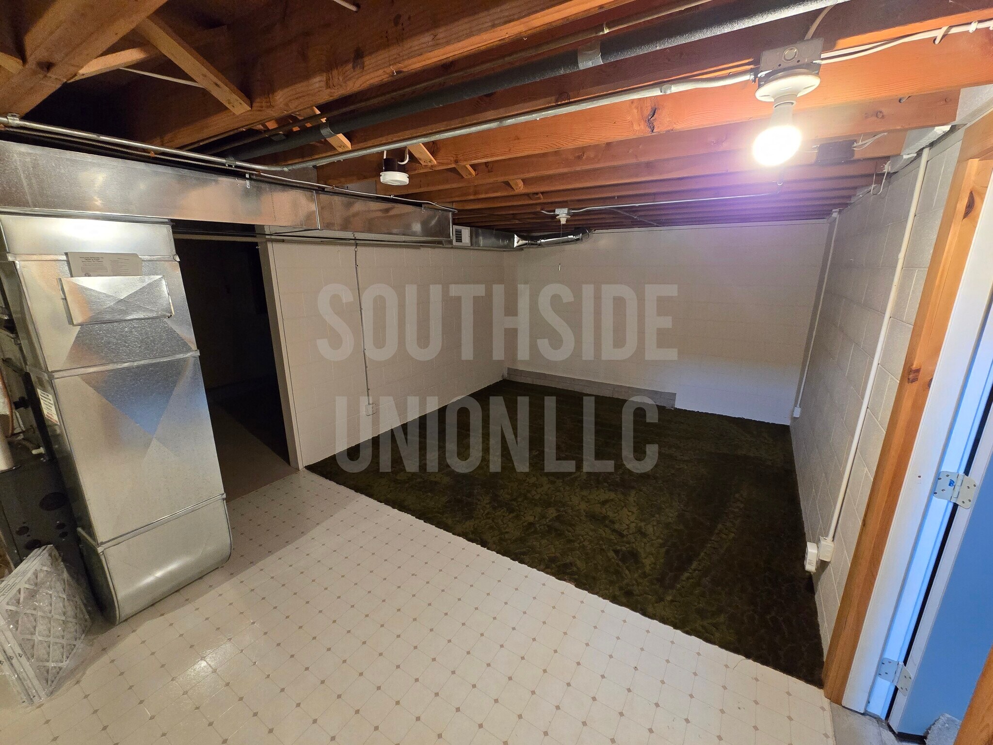 Building Photo - 405 12th South St