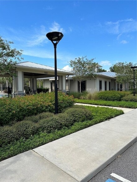 Building Photo - 2525 Relaxing Ln