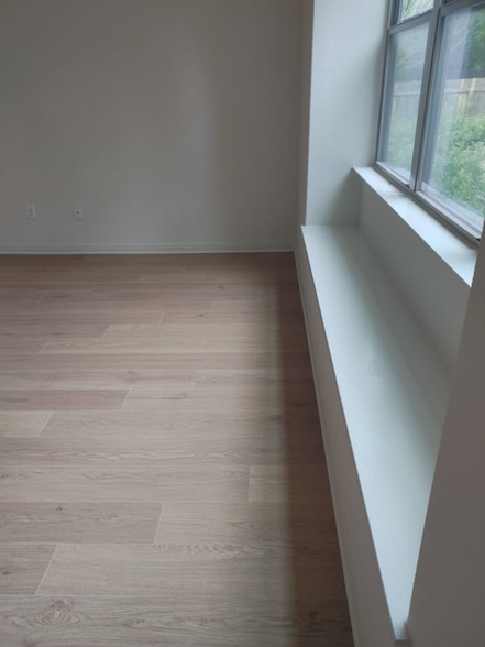 Building Photo - 1097 Violet Ln