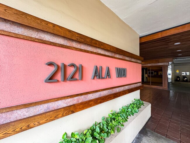 Building Photo - 2121 Ala Wai Blvd