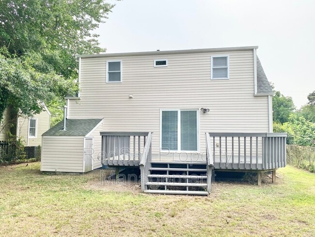Building Photo - 214 Brightwood Ave