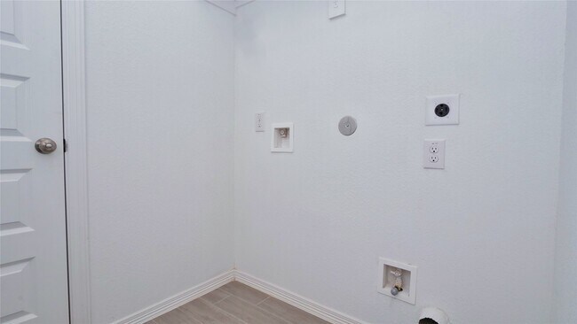 Building Photo - 23118 Bright Lgt Ln
