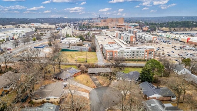 Building Photo - 11 Berrywood Cir