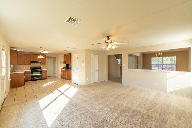 Building Photo - 4919 Celtic Cor