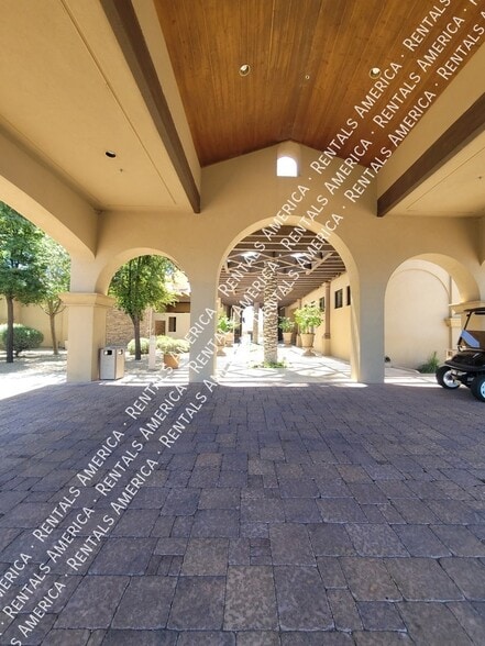 Building Photo - 6756 S Seton Ave