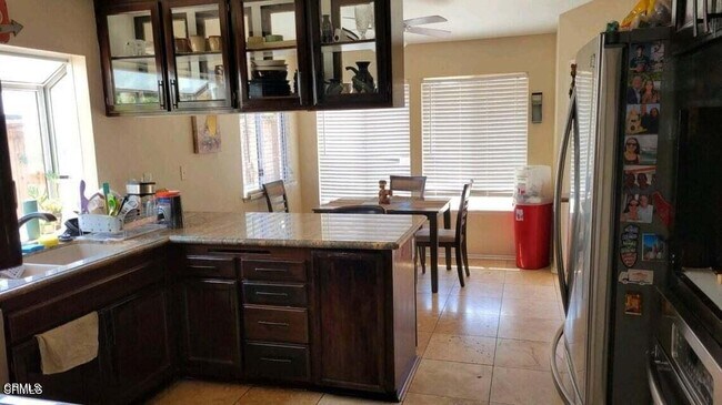 Building Photo - 2409 Grapevine Dr