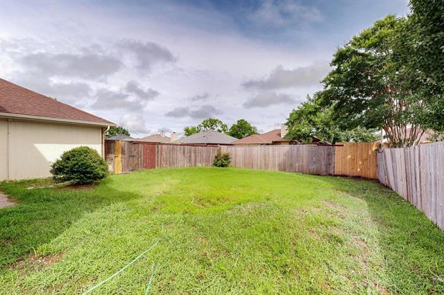 Building Photo - 2532 Beau Dr