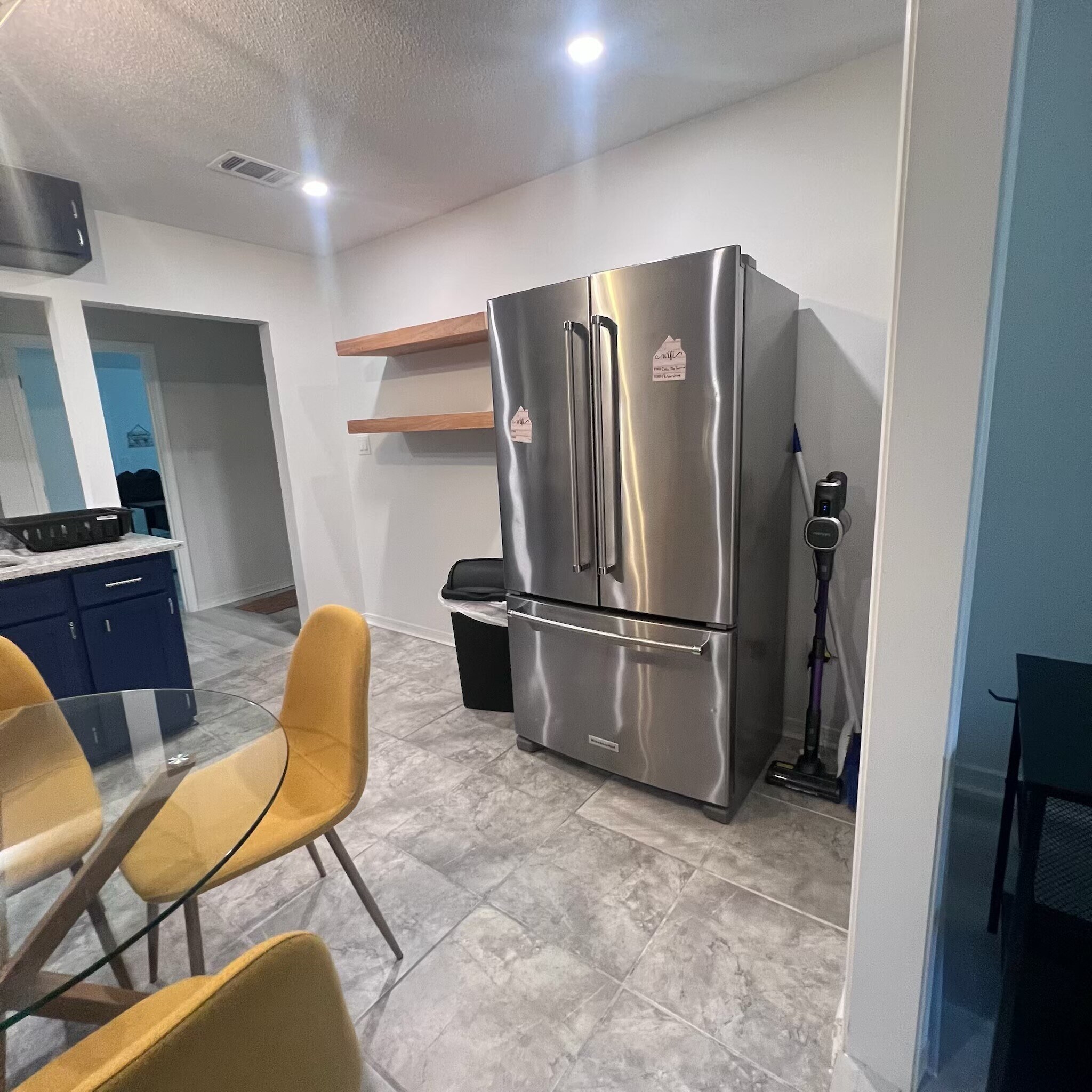 Building Photo - 4584 Tamarind Dr