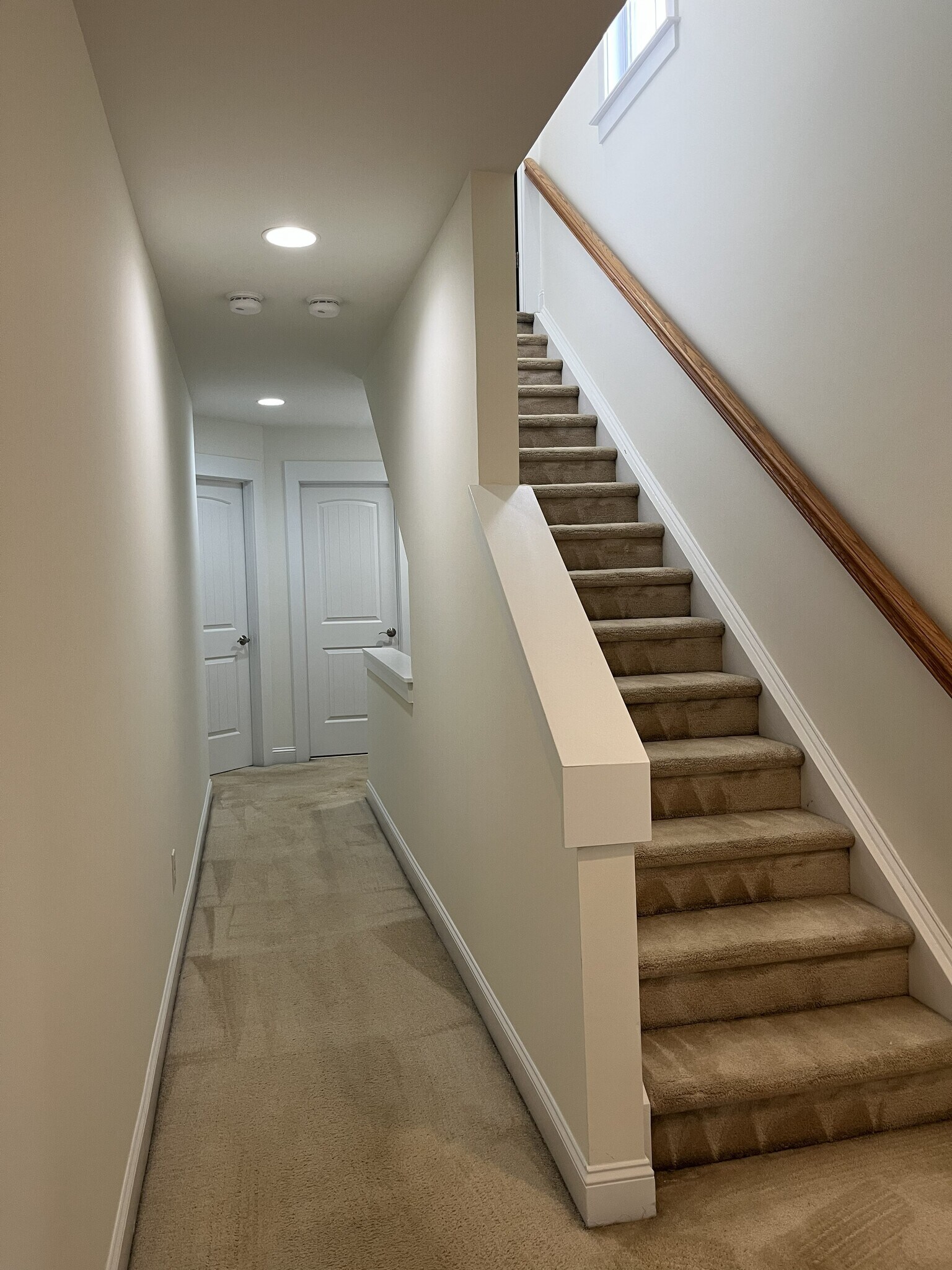 Building Photo - 527 Dubois Ct