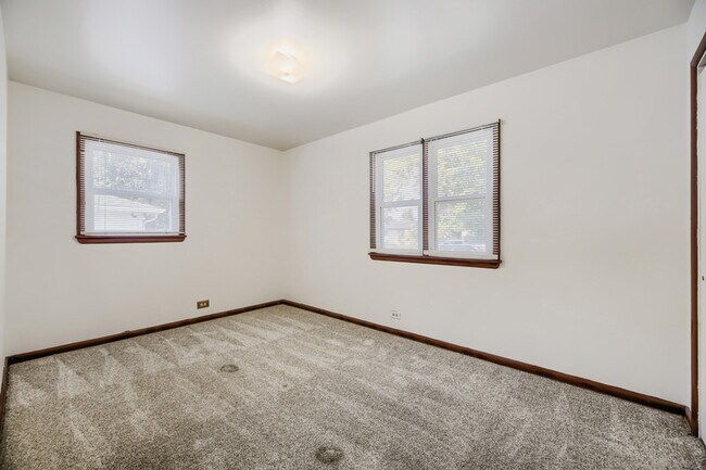 Building Photo - 4757 S Jason St