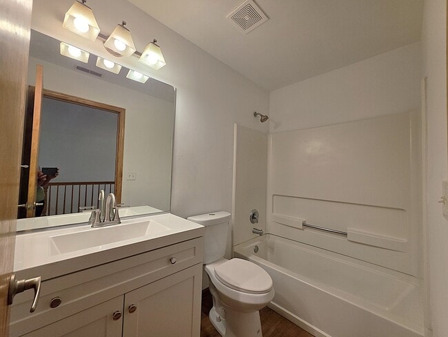 Building Photo - 3540 Blue Ridge Ct