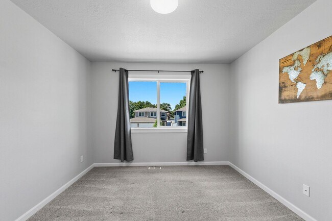 Building Photo - Spokane Valley Two-story - Available Now!