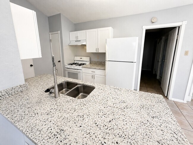 Building Photo - 3105 Oak Rock