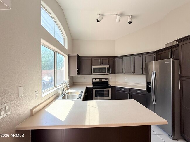 Building Photo - 1225 E Angela Dr