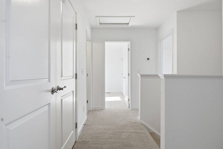 Building Photo - 4049 Emilia Way