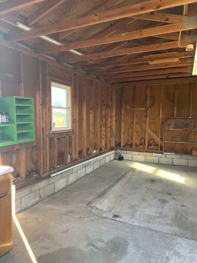 Building Photo - 169 S Croom Bland Rd