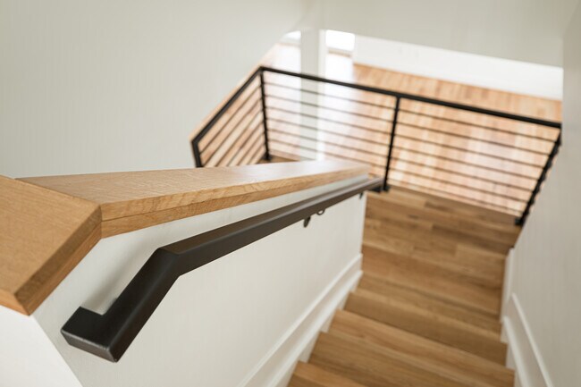 Building Photo - 54 West Ave