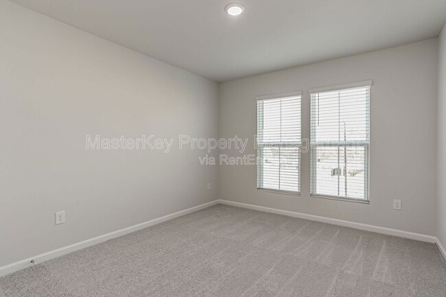 Building Photo - 3115 Carpenter Rd