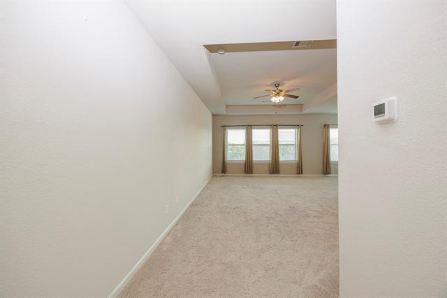 Building Photo - 3640 Carlsbad Way