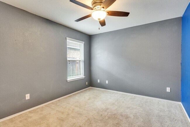 Building Photo - 4505 Chestnut Meadows Bend