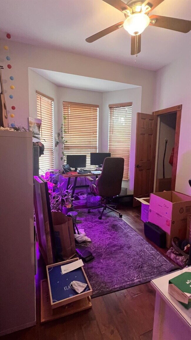 Building Photo - Beautifully Updated 3BR Home in Prime South Austin Location!