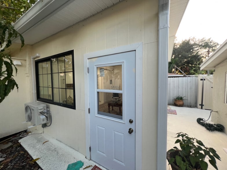 Building Photo - 6439 Willow Wood Ln