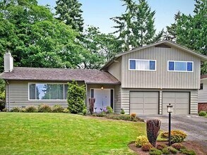 Building Photo - 4809 Glenhaven Dr