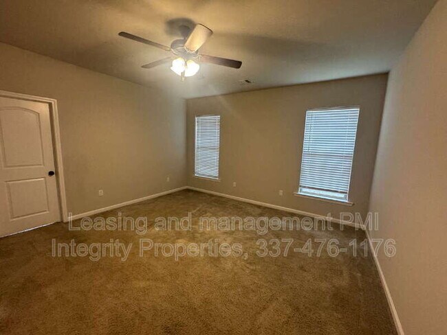 Building Photo - 201 St Caillin St