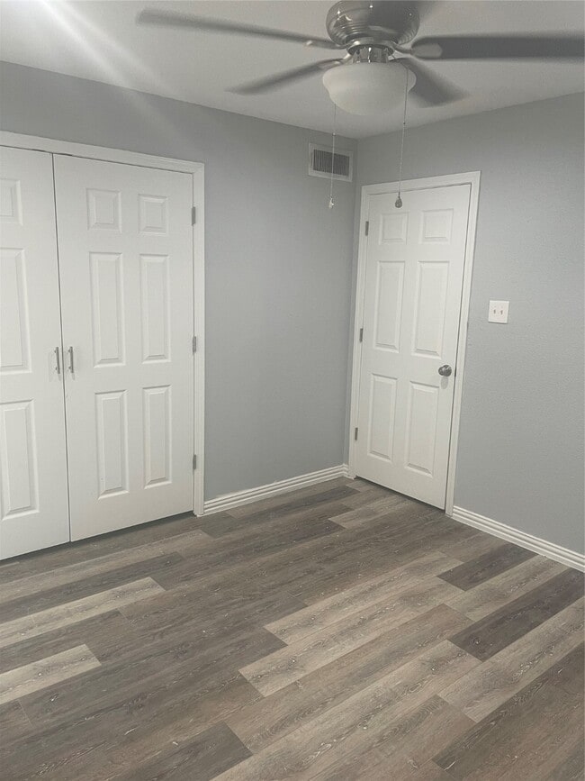 Building Photo - 10912 Gulf Fwy