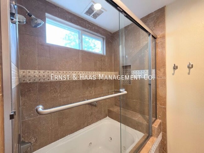 Building Photo - 4449 Shadeway Rd