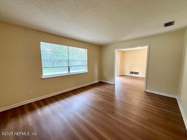 Building Photo - 5907 Gumwood Dr