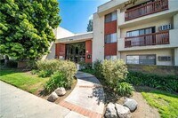 Building Photo - 20234 Cantara St