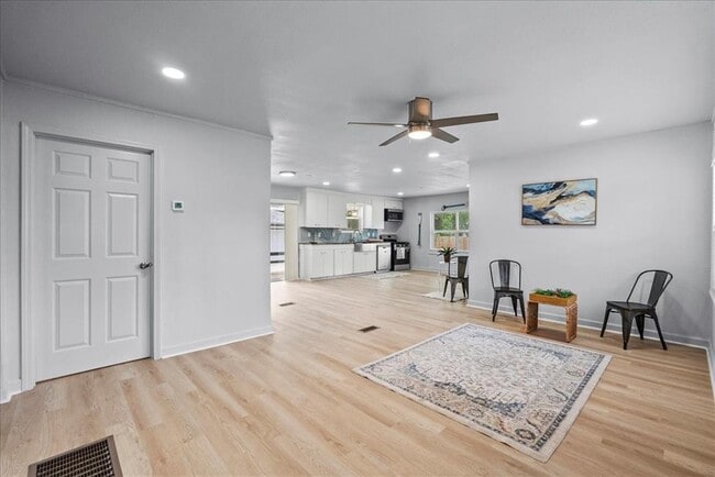 Building Photo - 2940 Piper Rd