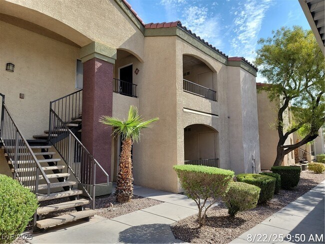 Primary Photo - 7885 W Flamingo Rd