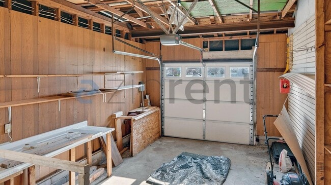 Building Photo - 324 Busher Rd