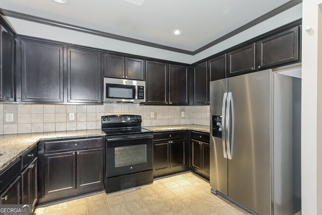 Building Photo - 611 Sweet Ashley Way