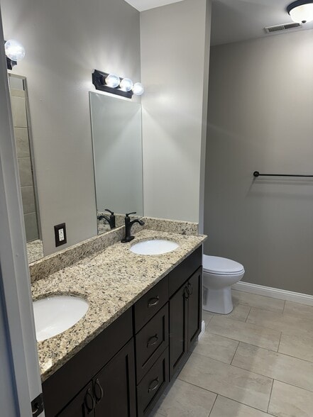 Building Photo - 172 Cedar Creek Rd